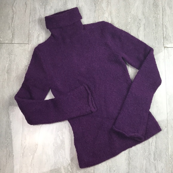 Victoria Secret Moda International Sweater - Picture 3 of 8